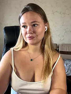 Snapshot of CaramelleSugar_ chatting on October 11, 2025, 12:50 pm CaramelleSugar  online show from October 11, 2025, 12:50 pm