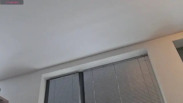 Snapshot of squirtproff chatting on October 18, 2025, 9:33 am squirtproff online show from October 18, 2025, 9:33 am