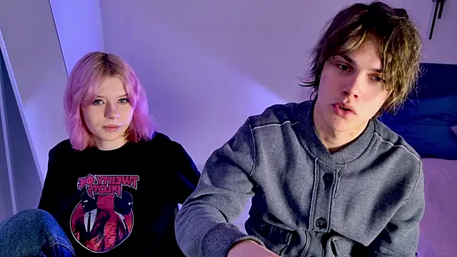 Bonnie And C1yde online show from November 11, 2025, 5:19 pm