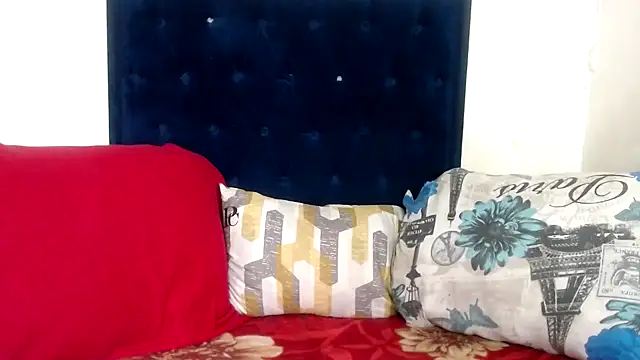 Snapshot of BUNNYCHOWX28 chatting on February 3, 2026, 4:01 pm BUNNYCHOWX28 online show from February 3, 2026, 4:01 pm