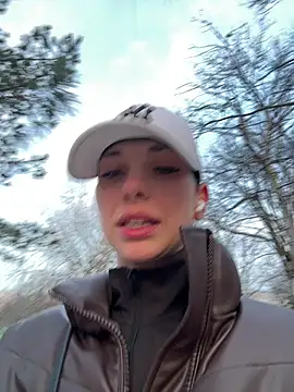 EllyLynn online show from March 3, 2026, 5:03 am