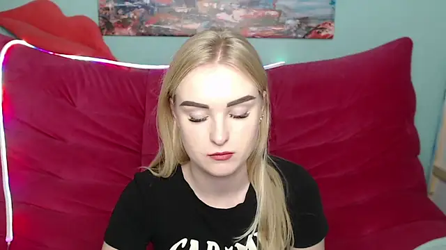 SofySofty online show from November 1, 2025, 5:51 pm