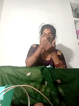 Kiran12xxx online show from October 19, 2025, 3:15 pm