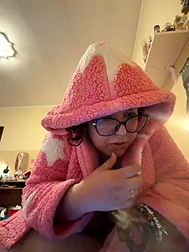 Snapshot of chiaretta_loveit chatting on November 21, 2025, 11:42 am chiaretta loveit online show from November 21, 2025, 11:42 am