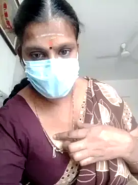 Snapshot of Tamilkeerthi chatting on February 5, 2026, 9:05 am Tamilkeerthi online show from February 5, 2026, 9:05 am