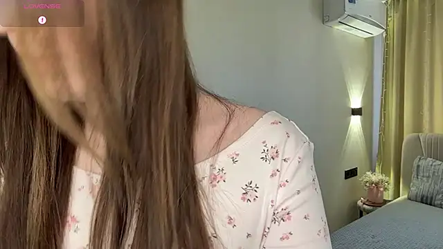 NguyetHankey online show from March 31, 2026, 6:15 am