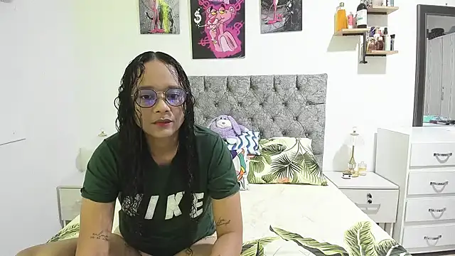 Snapshot of nay_and_aleja1 chatting on May 9, 2026, 3:10 am nay and aleja1 online show from May 9, 2026, 3:10 am