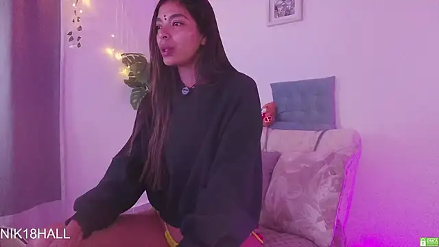 Snapshot of Nicolle_swt chatting on February 25, 2026, 10:37 am Nicolle swt online show from February 25, 2026, 10:37 am