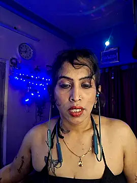 Love Beauty01 online show from March 8, 2026, 6:44 pm