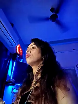 Snapshot of Love_Beauty01 chatting on February 8, 2026, 7:00 pm Love Beauty01 online show from February 8, 2026, 7:00 pm