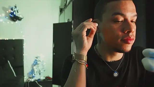 AlphaMasterXxx online show from March 20, 2026, 2:01 am