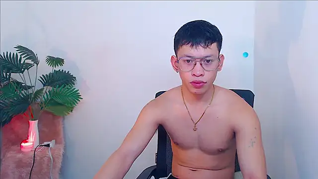 pinkcock froi2305 online show from September 15, 2025, 4:57 am