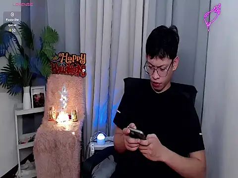 pinkcock froi2305 online show from October 24, 2025, 4:00 am