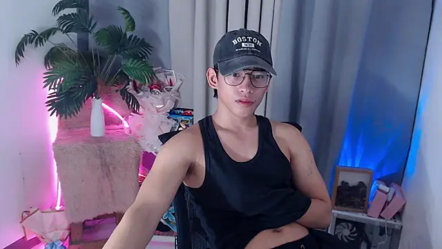 pinkcock froi2305 online show from March 13, 2026, 5:56 am