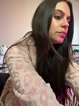 lulix69 online show from April 17, 2026, 1:36 pm