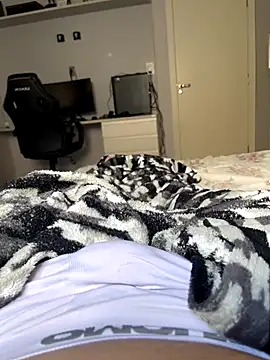 Snapshot of Novinho16cmz chatting on November 11, 2025, 4:02 pm Novinho16cmz online show from November 11, 2025, 4:02 pm