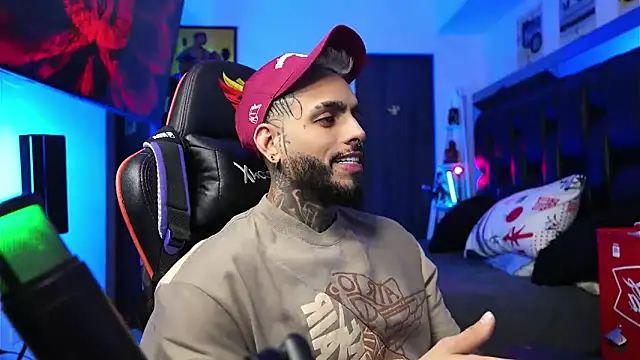 logan hugh8 online show from February 5, 2026, 9:16 am