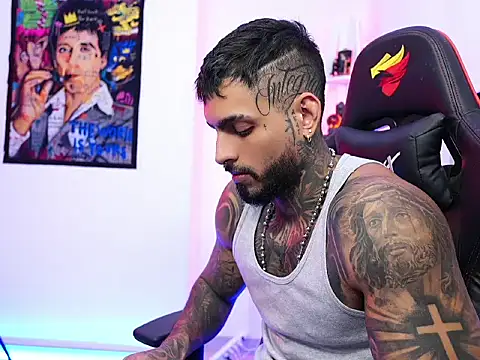 logan hugh8 online show from October 22, 2025, 3:50 am