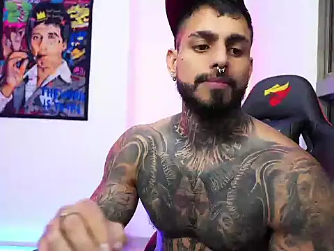 logan hugh8 online show from October 25, 2025, 3:28 am