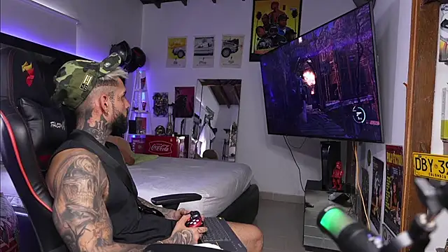 logan hugh8 online show from March 14, 2026, 4:02 pm