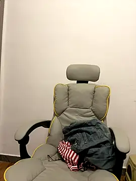 Snapshot of coco-o chatting on September 15, 2025, 1:11 pm coco-o online show from September 15, 2025, 1:11 pm