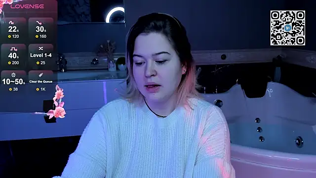 HelenHartt online show from November 23, 2025, 1:15 am