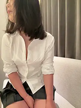 Snapshot of luluya1314 chatting on May 16, 2026, 4:44 am luluya1314 online show from May 16, 2026, 4:44 am