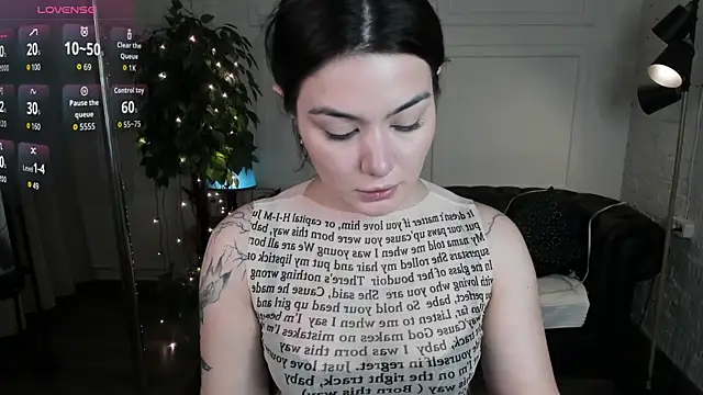 Dark Moni online show from April 1, 2026, 2:46 am