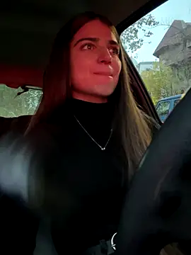 PureEllie online show from November 11, 2025, 2:45 pm