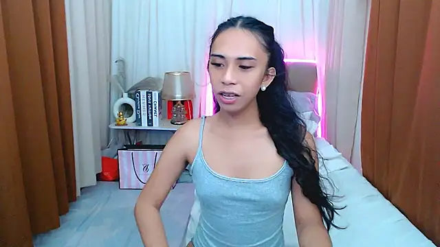 Snapshot of scarlet_smith7 chatting on May 6, 2026, 2:04 am scarlet smith7 online show from May 6, 2026, 2:04 am