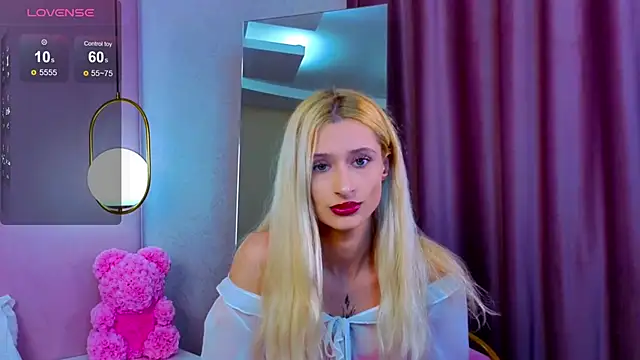 Monica Leen online show from October 27, 2025, 6:36 am