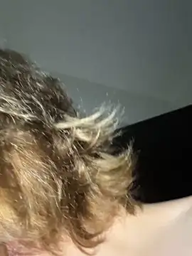 emmasweett11 online show from October 4, 2025, 11:45 am