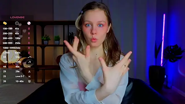 Snapshot of Tender_beauty chatting on June 17, 2026, 6:29 pm Tender beauty online show from June 17, 2026, 6:29 pm