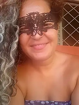 RaphinhaSanches online show from November 21, 2025, 1:10 pm