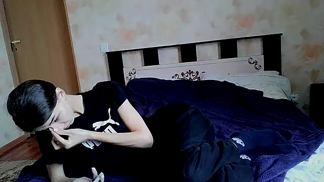 Crazy Empresis online show from December 4, 2025, 7:18 am