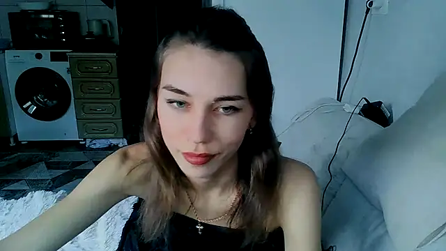 Crazy Empresis online show from September 9, 2025, 9:41 am