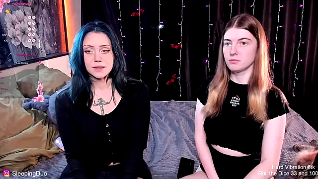 Threesomebabes online show from November 6, 2025, 12:53 pm