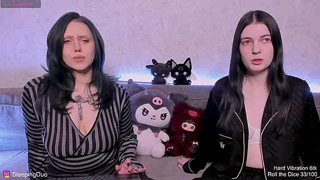 Threesomebabes online show from May 22, 2026, 8:18 pm