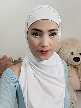 Snapshot of jamila_zair chatting on August 4, 2026, 3:05 pm jamila zair online show from August 4, 2026, 3:05 pm