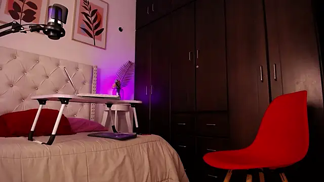 barbyehot online show from April 11, 2026, 12:29 am