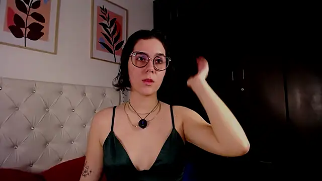barbyehot online show from July 18, 2026, 3:53 pm