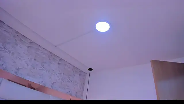 Salome Smitth 1 online show from April 6, 2026, 8:32 pm