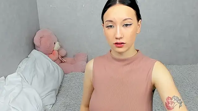 EileenMoores online show from February 25, 2026, 2:50 pm