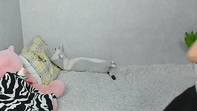 EileenMoores online show from February 6, 2026, 9:11 pm