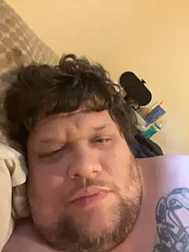 Snapshot of Phill1941 chatting on October 11, 2025, 9:49 pm Phill1941 online show from October 11, 2025, 9:49 pm