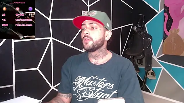 nicolastorres99 online show from November 21, 2025, 6:07 pm