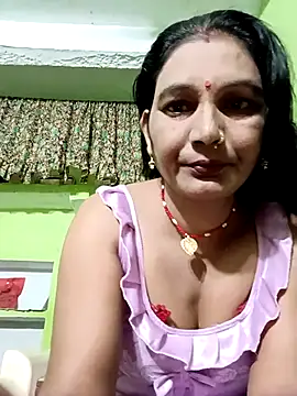 Snapshot of ZIVAA chatting on July 22, 2026, 5:53 am ZIVAA online show from July 22, 2026, 5:53 am