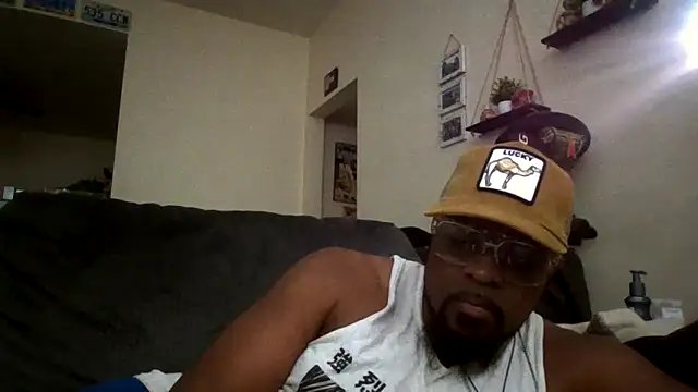 Str8ishVegasGuy online show from October 17, 2025, 7:22 am