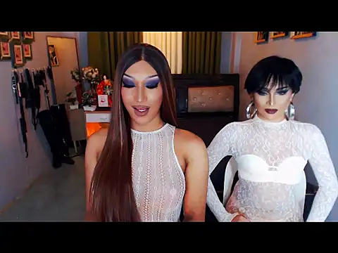 Snapshot of MystiqueQueen chatting on November 14, 2025, 9:13 am MystiqueQueen online show from November 14, 2025, 9:13 am