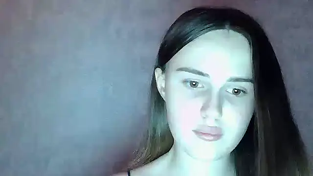 Snapshot of SweetLoraa chatting on July 7, 2026, 7:50 pm SweetLoraa online show from July 7, 2026, 7:50 pm